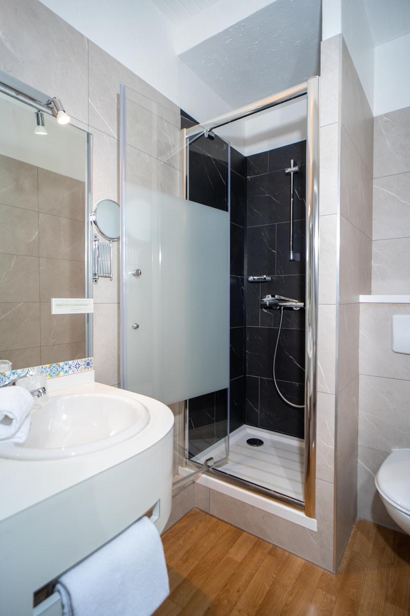 Logis Hotel Majestic Chatelaillon Plage - La Rochelle Kamer foto