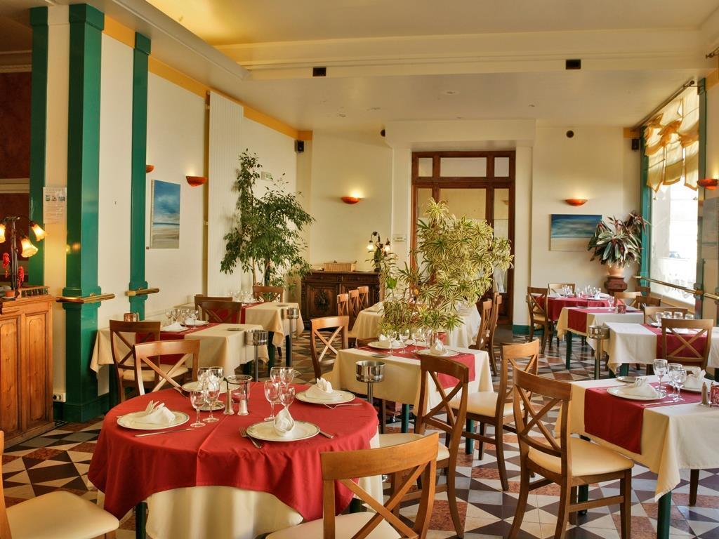 Logis Hotel Majestic Chatelaillon Plage - La Rochelle Buitenkant foto